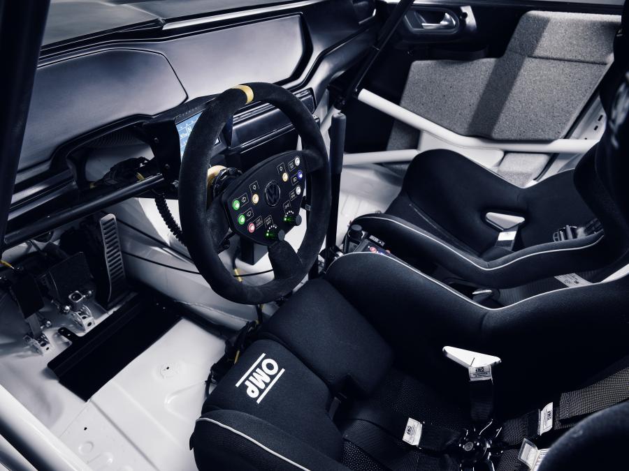 Интерьер Volkswagen Polo GTI R5 (Typ AW) 2019 года  (фото 13 из 27)